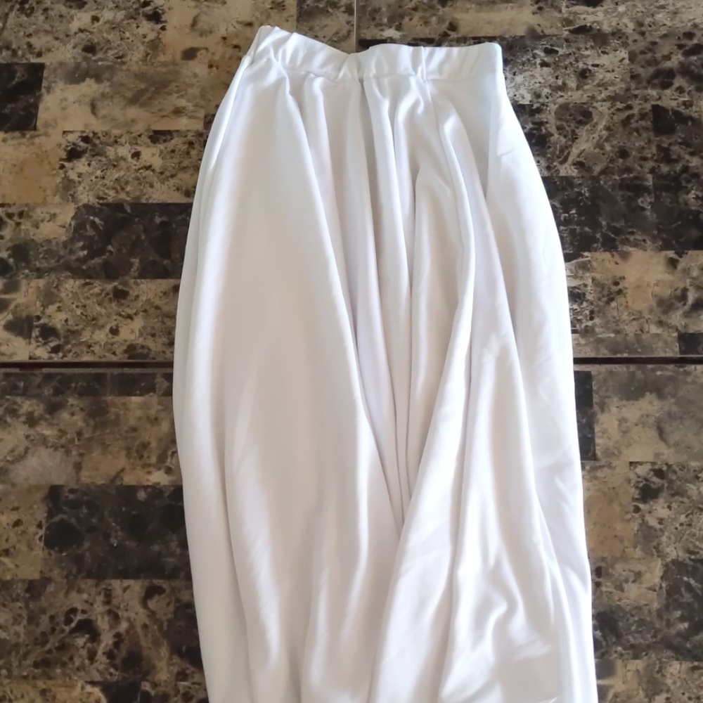 Kids white maxi skirt